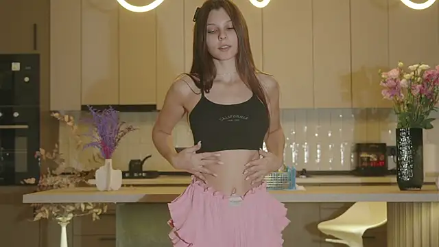 Snapshot of whisper_of_love chatting on November 4, 2025, 2:15 am whisper of love online show from November 4, 2025, 2:15 am