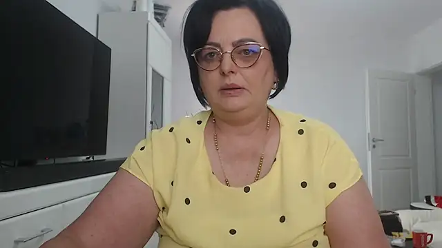Snapshot of Amandamuller1982 chatting on June 17, 2026, 1:43 pm Amandamuller1982 online show from June 17, 2026, 1:43 pm