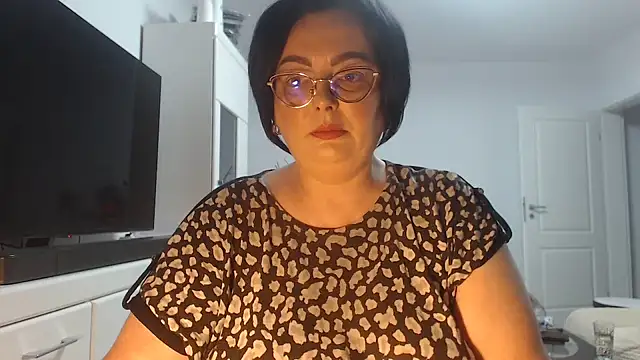 Snapshot of Amandamuller1982 chatting on June 21, 2026, 5:52 pm Amandamuller1982 online show from June 21, 2026, 5:52 pm
