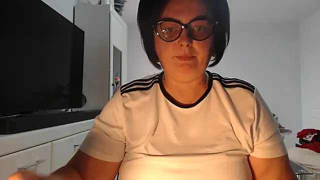 Snapshot of Amandamuller1982 chatting on July 22, 2026, 12:29 pm Amandamuller1982 online show from July 22, 2026, 12:29 pm