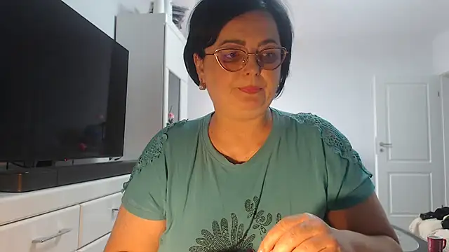 Snapshot of Amandamuller1982 chatting on June 4, 2026, 9:14 am Amandamuller1982 online show from June 4, 2026, 9:14 am