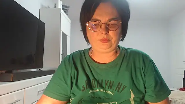 Snapshot of Amandamuller1982 chatting on June 14, 2026, 2:46 am Amandamuller1982 online show from June 14, 2026, 2:46 am