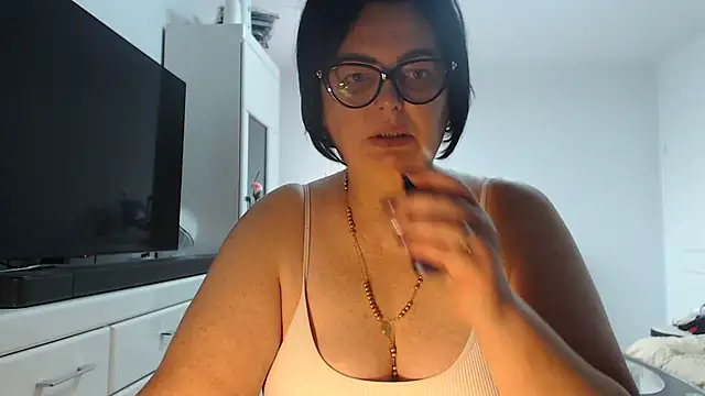Snapshot of Amandamuller1982 chatting on July 24, 2026, 7:15 am Amandamuller1982 online show from July 24, 2026, 7:15 am
