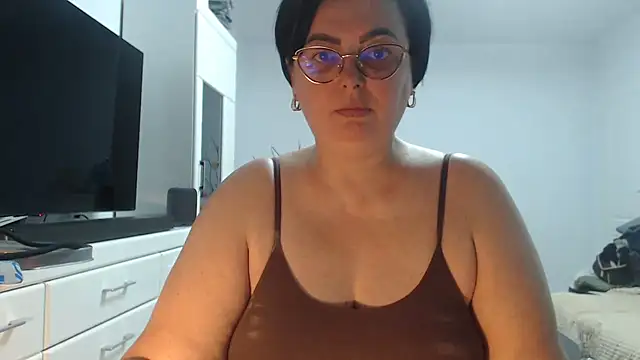 Amandamuller1982 online show from March 20, 2026, 11:28 pm