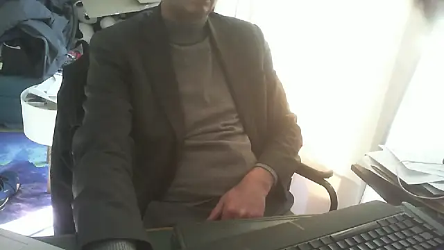 Snapshot of shyfrenchcock1 chatting on March 16, 2026, 8:29 am shyfrenchcock1 online show from March 16, 2026, 8:29 am