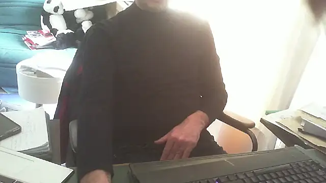 Snapshot of shyfrenchcock1 chatting on March 10, 2026, 2:32 pm shyfrenchcock1 online show from March 10, 2026, 2:32 pm