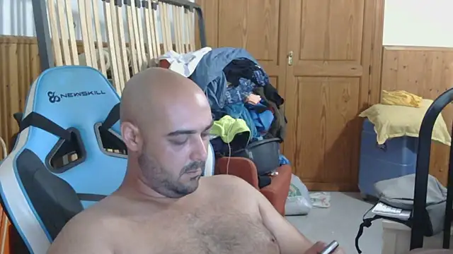Snapshot of chicomallorca96 chatting on July 20, 2026, 2:41 pm chicomallorca96 online show from July 20, 2026, 2:41 pm