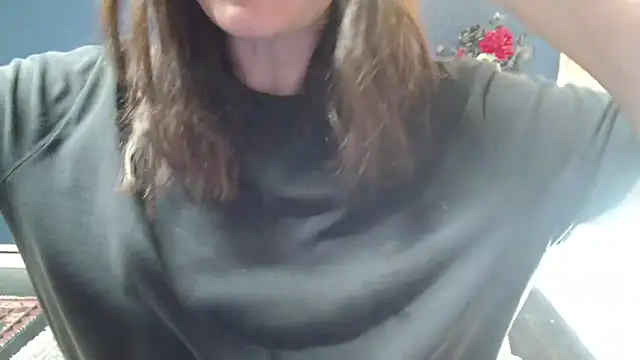 Snapshot of NovaBabe21 chatting on November 12, 2025, 7:01 am NovaBabe21 online show from November 12, 2025, 7:01 am