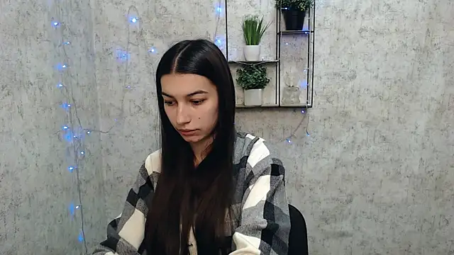 KarolinaRosse  online show from February 17, 2025, 6:42 am