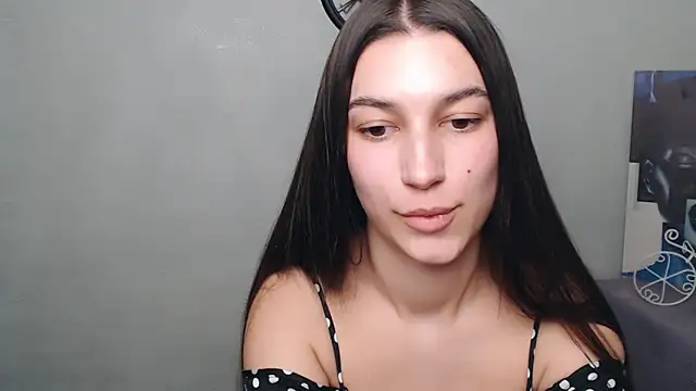 KarolinaRosse  online show from March 14, 2025, 2:41 pm