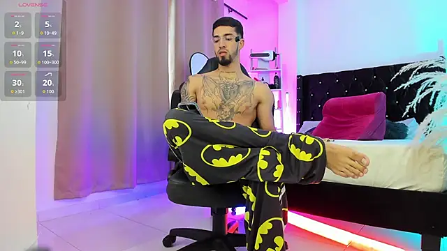 Snapshot of Duriel_ chatting on November 21, 2025, 4:28 pm Duriel online show from November 21, 2025, 4:28 pm