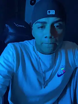 Snapshot of SkinnyHot444 chatting on February 2, 2025, 10:24 am SkinnyHot444 online show from February 2, 2025, 10:24 am