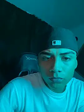 Snapshot of SkinnyHot444 chatting on January 31, 2025, 7:29 am SkinnyHot444 online show from January 31, 2025, 7:29 am