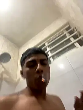 Snapshot of SkinnyHot444 chatting on November 4, 2025, 5:55 am SkinnyHot444 online show from November 4, 2025, 5:55 am