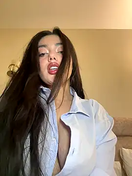 Sweet Khalifa  online show from December 16, 2025, 3:16 pm