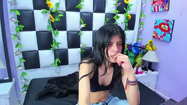 Morgana Smit online show from October 3, 2025, 1:45 pm