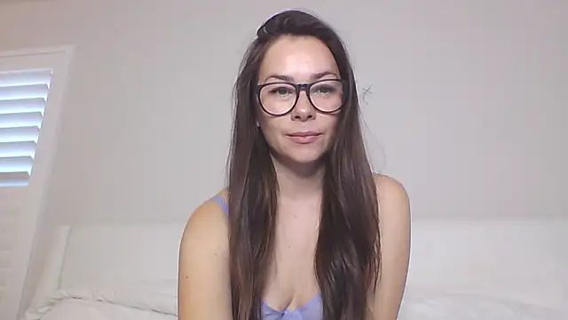 mixedasiangirl online show from December 4, 2025, 8:19 pm