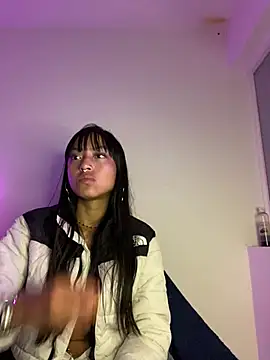 bonnie 18x online show from February 27, 2025, 2:35 am