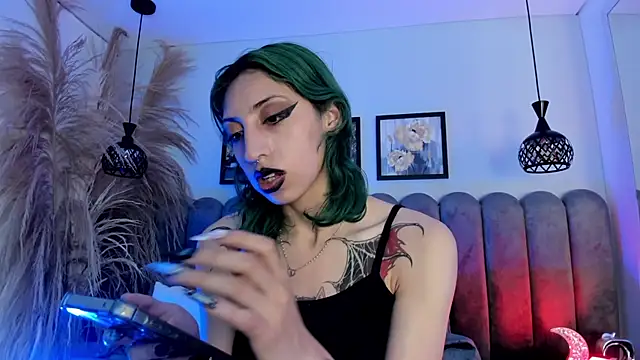 Im gaia online show from December 15, 2025, 12:11 pm