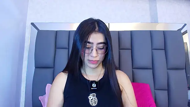 Amy wats0n online show from April 30, 2026, 7:10 pm