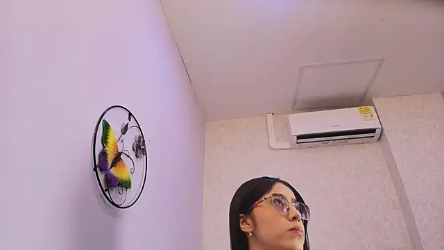 Snapshot of Amy_wats0n chatting on February 9, 2026, 7:12 pm Amy wats0n online show from February 9, 2026, 7:12 pm