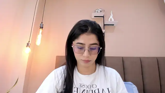 Snapshot of Amy_wats0n chatting on June 9, 2026, 7:04 pm Amy wats0n online show from June 9, 2026, 7:04 pm
