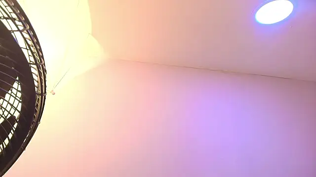 Snapshot of Amy_wats0n chatting on February 26, 2026, 7:03 pm Amy wats0n online show from February 26, 2026, 7:03 pm