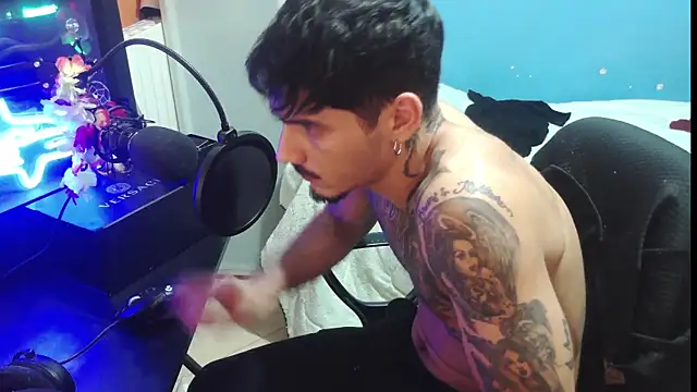 Badboyi1997 online show from October 15, 2025, 12:09 am