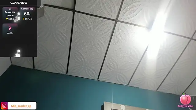 Snapshot of Mia_scarlet69 chatting on October 17, 2025, 12:29 pm Mia scarlet69 online show from October 17, 2025, 12:29 pm