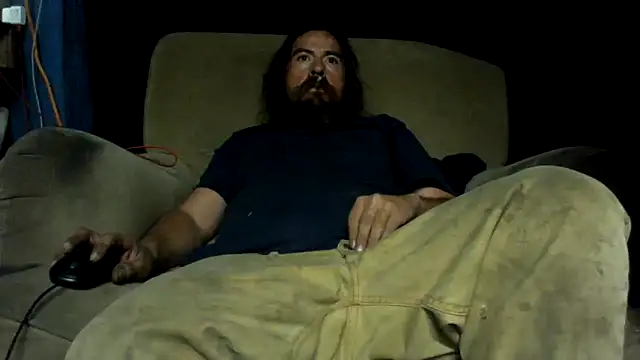 Snapshot of linksjack1010 chatting on December 14, 2025, 6:46 pm linksjack1010 online show from December 14, 2025, 6:46 pm