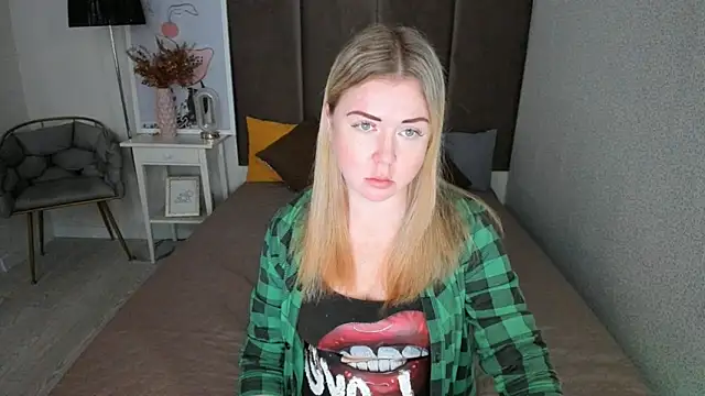 BettyBloom69 online show from November 24, 2025, 4:45 am