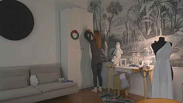 solar bella online show from December 26, 2024, 1:21 pm