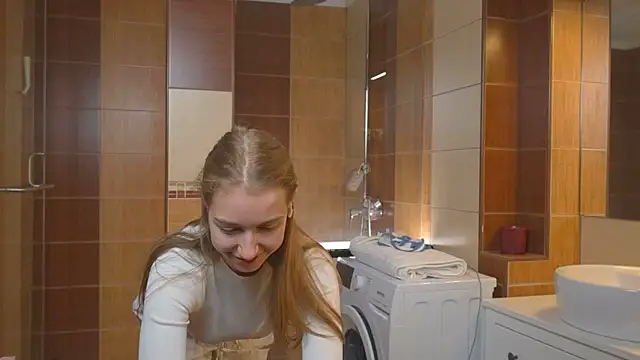 solar bella online show from January 3, 2025, 3:55 pm