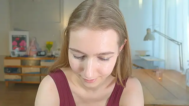 solar bella online show from January 31, 2025, 2:39 pm