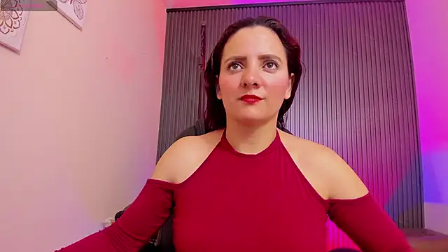 Snapshot of gaby_flow chatting on October 23, 2025, 7:18 am gaby flow online show from October 23, 2025, 7:18 am