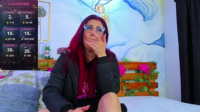 Snapshot of Perla_Franco chatting on October 8, 2025, 5:42 am Perla Franco online show from October 8, 2025, 5:42 am