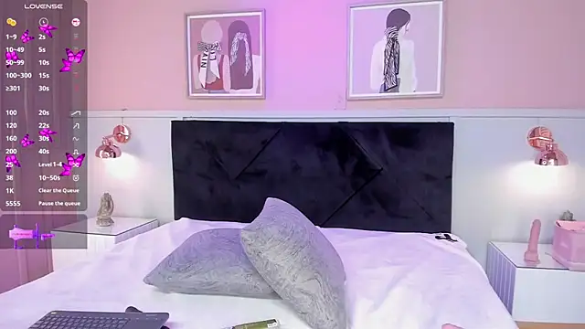 Snapshot of elodie_walker chatting on November 28, 2025, 1:33 pm elodie walker online show from November 28, 2025, 1:33 pm