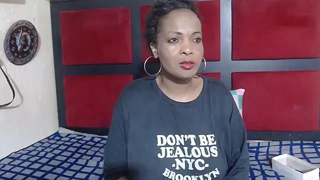 Snapshot of MaximTease24 chatting on August 4, 2026, 7:18 pm MaximTease24 online show from August 4, 2026, 7:18 pm