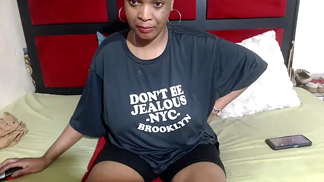 Snapshot of MaximTease24 chatting on July 16, 2026, 6:21 am MaximTease24 online show from July 16, 2026, 6:21 am