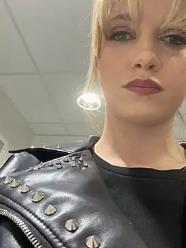 LustfulLuna  online show from March 3, 2026, 2:35 pm