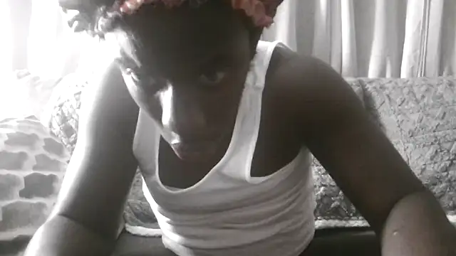 Snapshot of you_like_my_chocolate101 chatting on December 17, 2025, 5:12 am you like my chocolate101 online show from December 17, 2025, 5:12 am