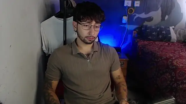 Snapshot of Dereck_Dickson chatting on November 22, 2025, 4:11 am Dereck Dickson online show from November 22, 2025, 4:11 am