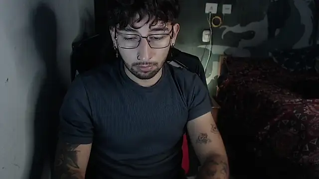 Snapshot of Dereck_Dickson chatting on October 30, 2025, 11:01 pm Dereck Dickson online show from October 30, 2025, 11:01 pm