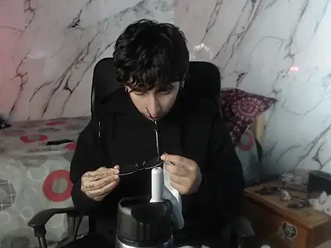 Dereck Dickson online show from April 1, 2026, 5:09 am