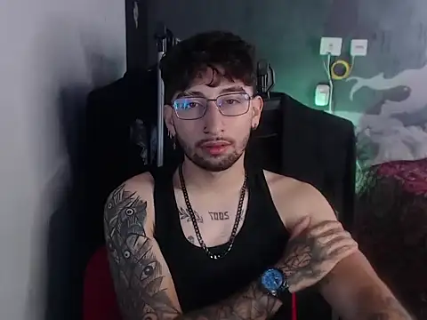 Snapshot of Dereck_Dickson chatting on October 28, 2025, 12:59 pm Dereck Dickson online show from October 28, 2025, 12:59 pm