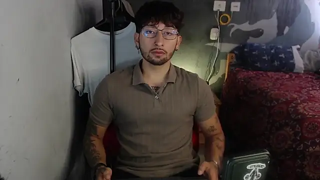 Snapshot of Dereck_Dickson chatting on November 22, 2025, 6:07 pm Dereck Dickson online show from November 22, 2025, 6:07 pm