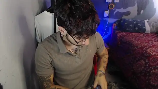 Snapshot of Dereck_Dickson chatting on November 16, 2025, 6:29 am Dereck Dickson online show from November 16, 2025, 6:29 am