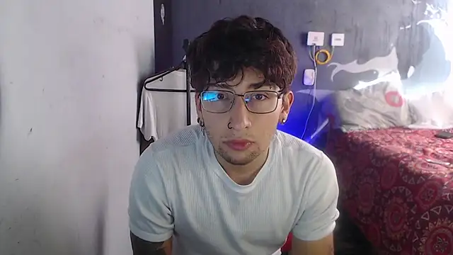 Snapshot of Dereck_Dickson chatting on December 2, 2025, 6:42 pm Dereck Dickson online show from December 2, 2025, 6:42 pm