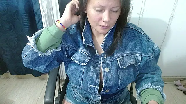 Snapshot of miss_evoleth2 chatting on July 24, 2026, 11:23 pm miss evoleth2 online show from July 24, 2026, 11:23 pm
