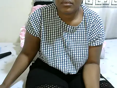 Snapshot of Sassyever chatting on November 7, 2025, 4:17 am Sassyever online show from November 7, 2025, 4:17 am